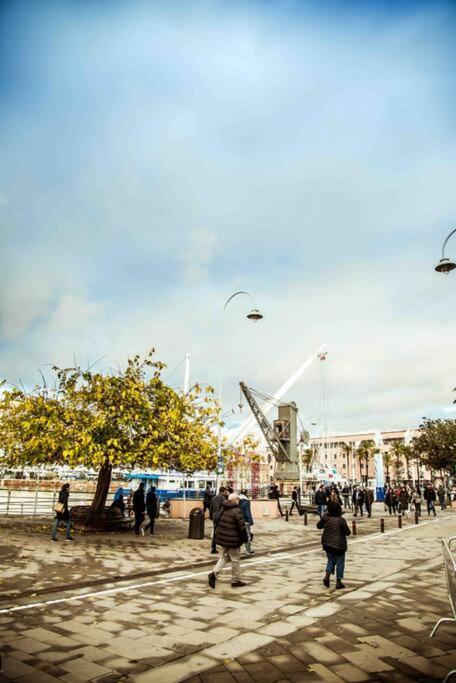 Appartamento La Finestra Sul Cielo Del Porto Antico Di *
